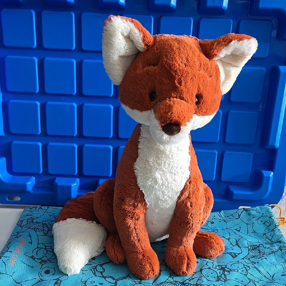 RETIRED!!!  Jellycat Quinn Orange-Red Stuffed Fox with Fluffy Tail